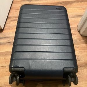 AWAY CARRYON LUGGAGE NAVY BLUE